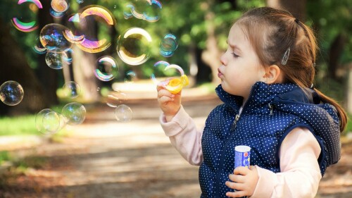 kid-g3012d8673_1280