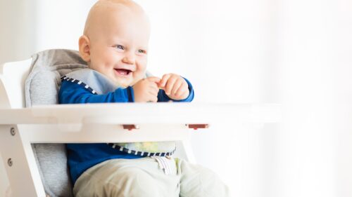 baby-boy-eating-with-blw-method-baby-led-weaning-2022-02-02-05-06-14-utc (1) (1)
