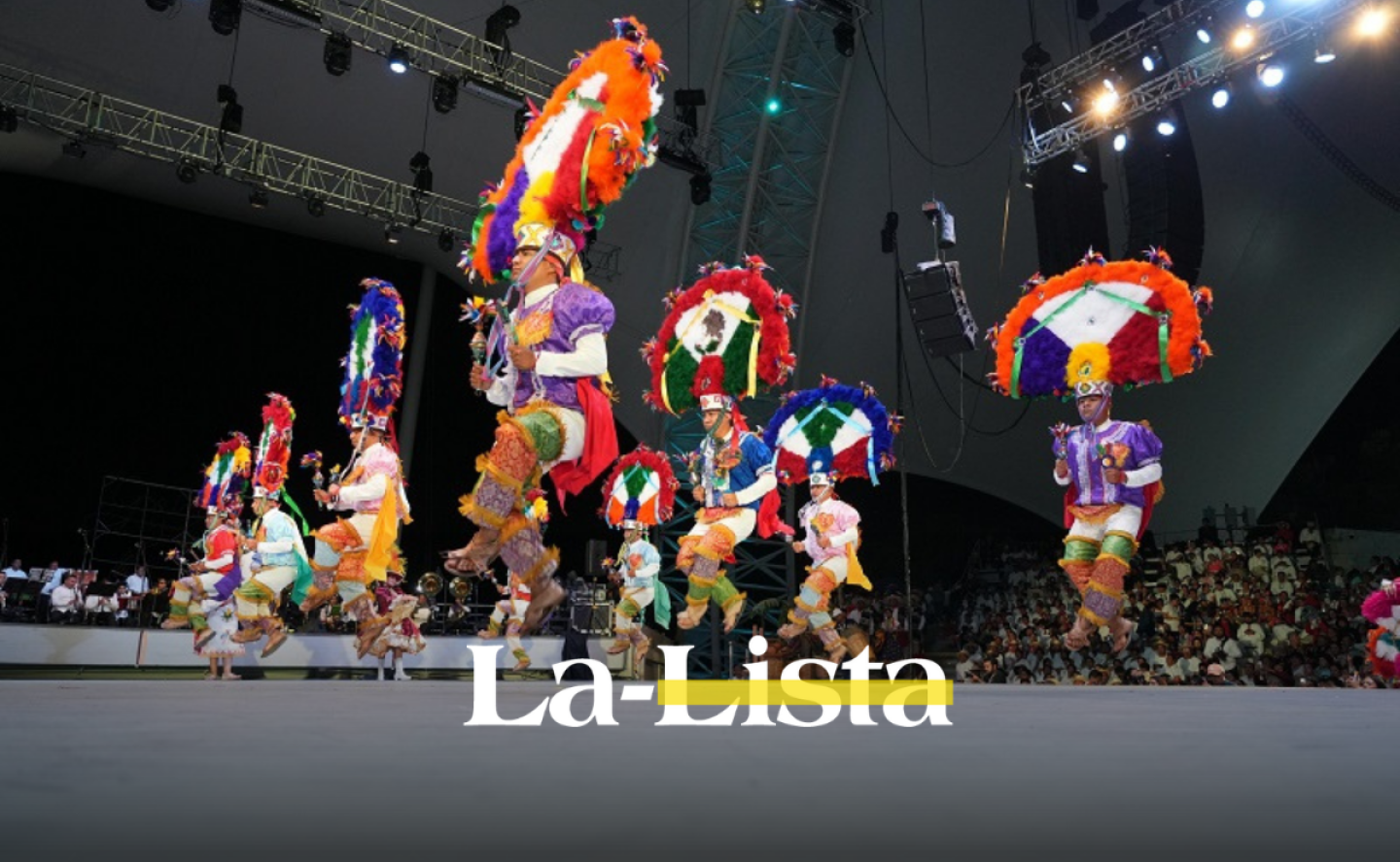 mas-de-11-mil-asistentes-despidieron-la-guelaguetza-en-oaxaca-asi-se-vivio-la-ultima-octava-del-lunes-del-cerro.png