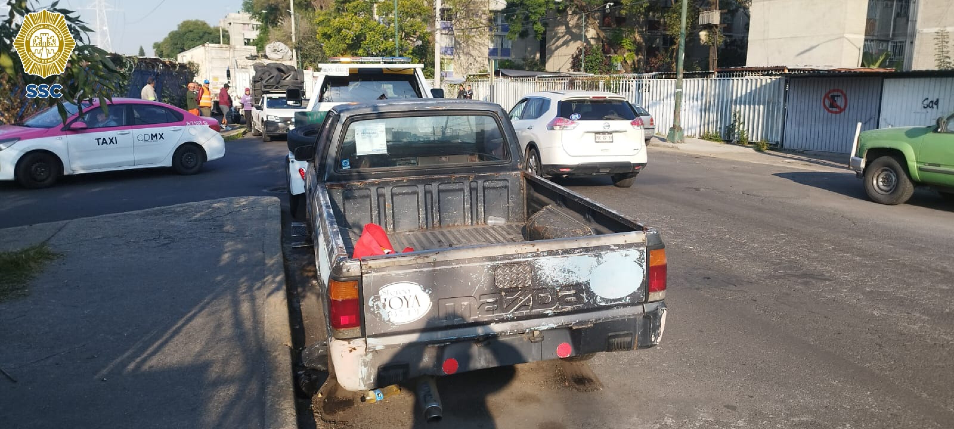 Vehículo abandonado CDMX