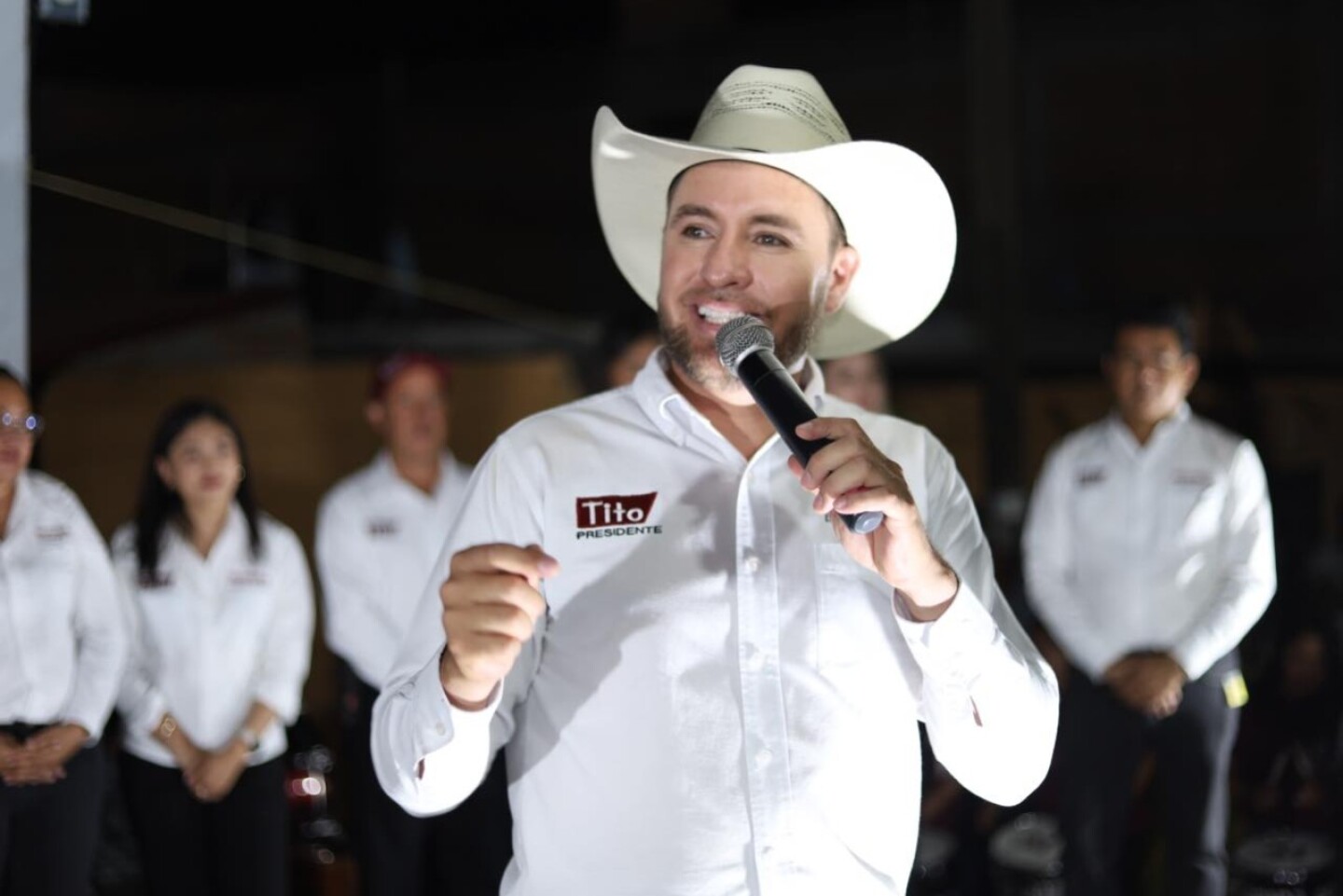 Atacan Gilberto Palomar Encarnación de Díaz