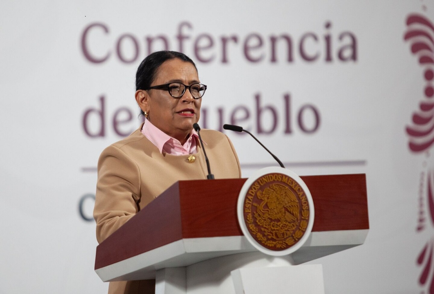 Sheinbaum Conferencia matutina rosa icela