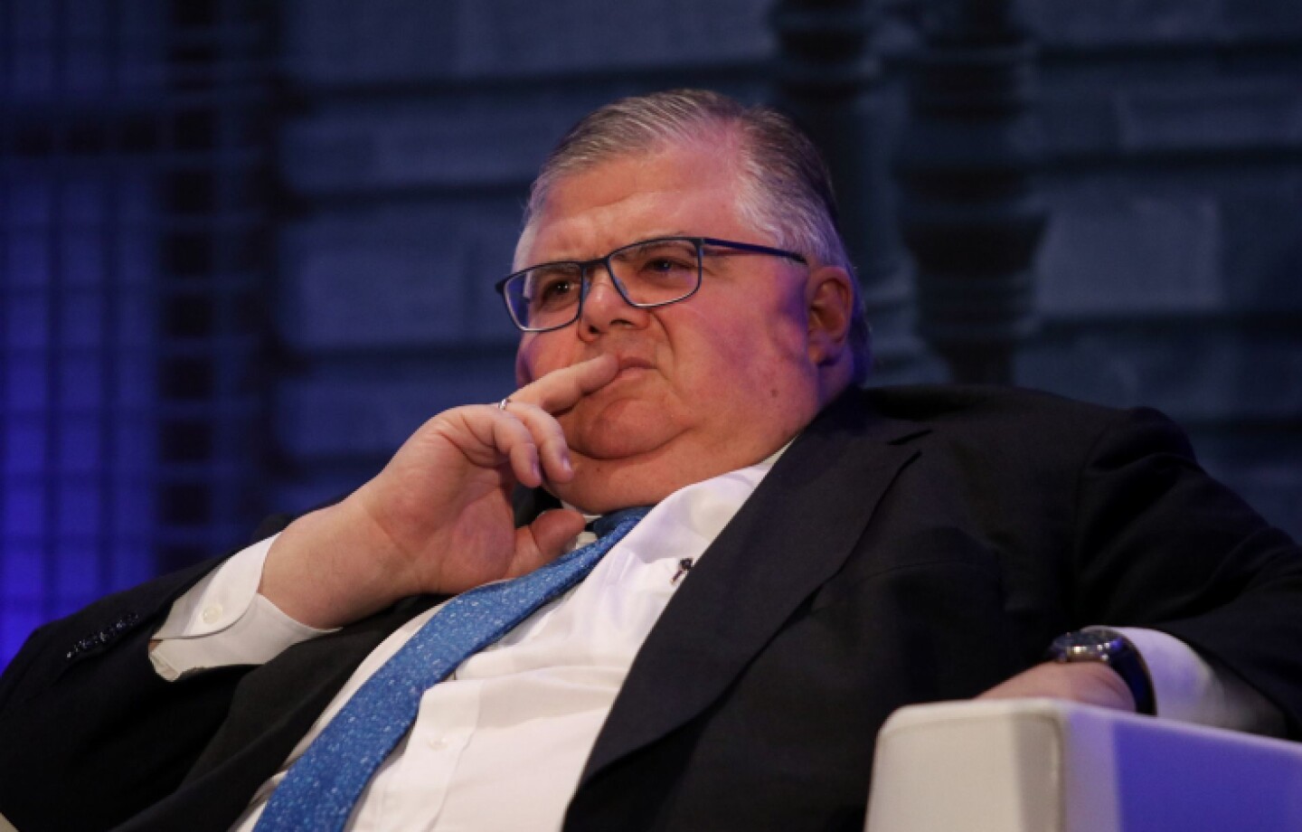 ejecentral_Se avecinan dificultades económicas para las familias_ Carstens