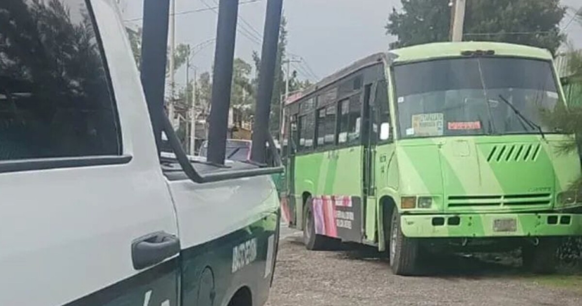 Balean a conductor de microbús en Iztapalapa