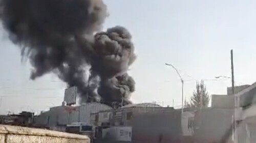 incendio-en-queretaro-fabrica-se-quema-en-avenida-revolucion