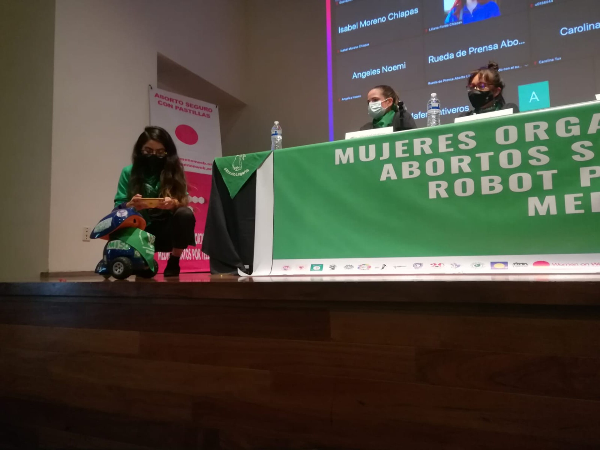 raborta-robot-que-suministra-medicamentos-para-abortar