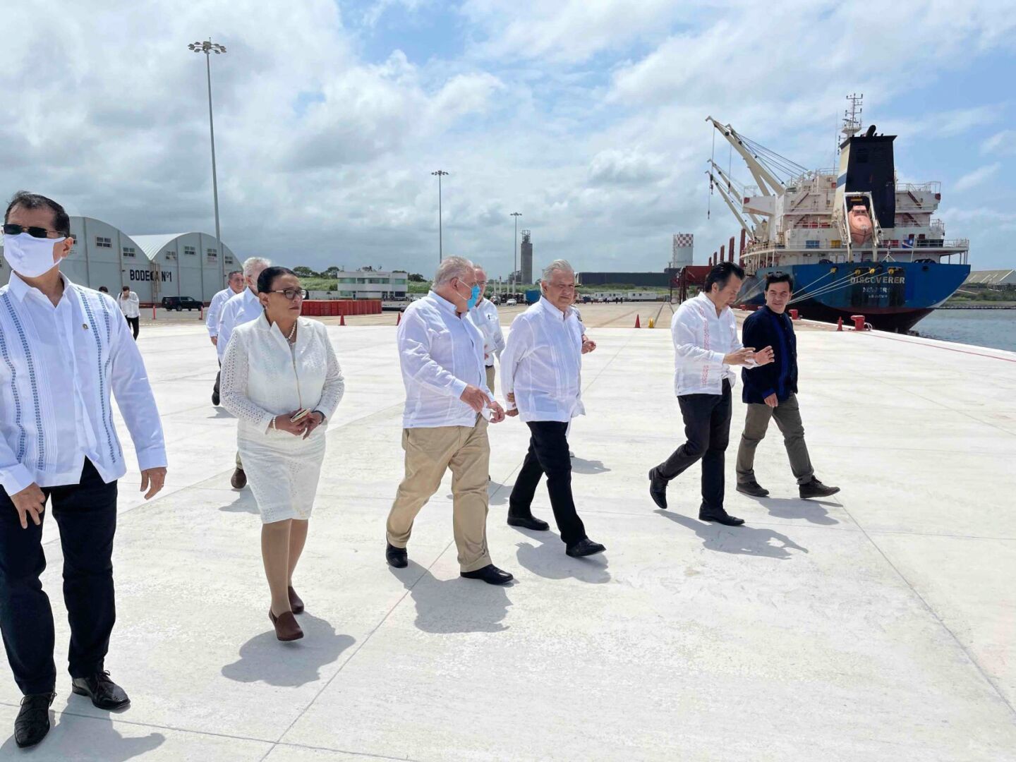 Andrés Manuel López Obrador, presidente de México, presidió la Inauguración de obras del puerto de Coatzacoalcos, Corredor Interoceánico del Istmo de Tehuantepec, en el Recinto Portuario de la Laguna de Pajaritos.