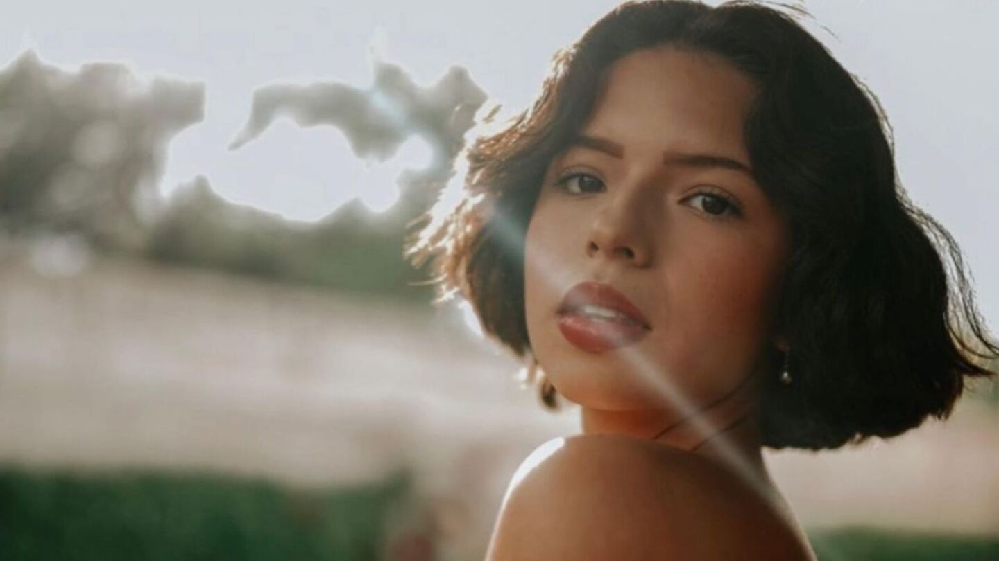 ángela aguilar revela problemas con su presión