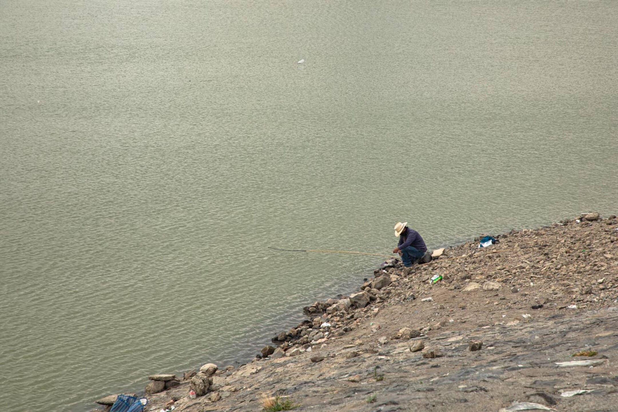Presa-Vila-victoria-pescador
