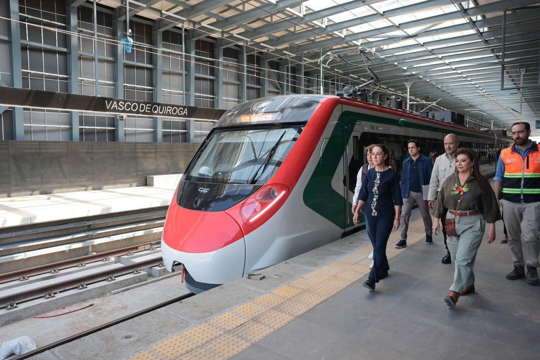 Tren interurbano1.jpg