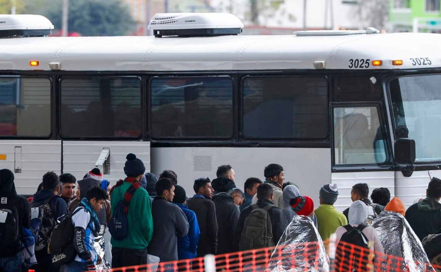 migrantes-texas-autobús