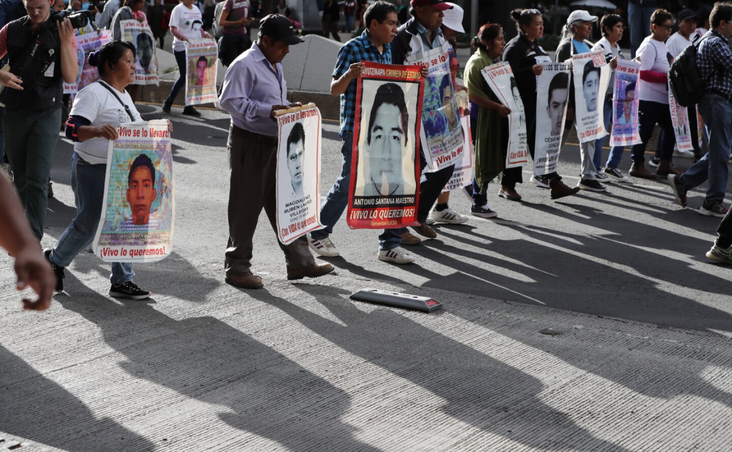 amlo-ayotzinapa-efe-2