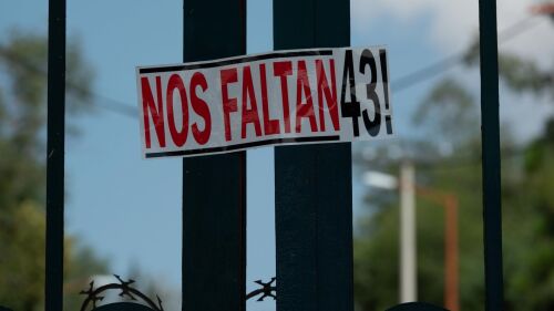 Ayotzinapa Segundo Día Plantón 43 Normalistas Campo No.1-1
