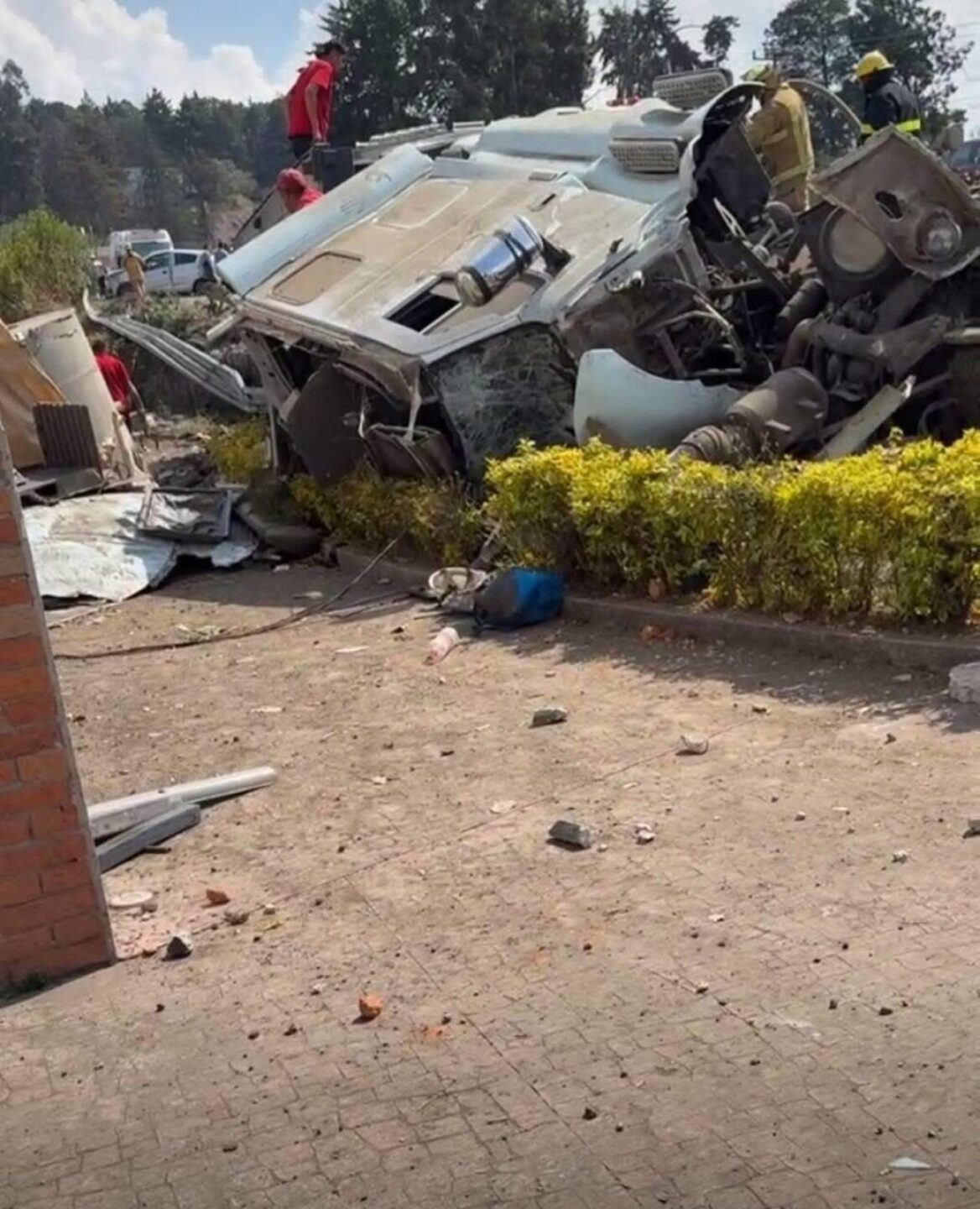mexico-toluca-accidente-hoy-1-1038x1280