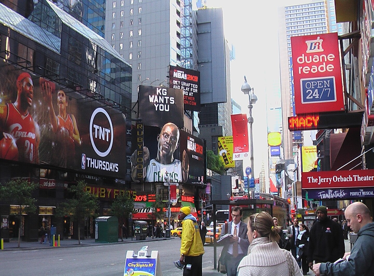 Broadway usa-123349_1280