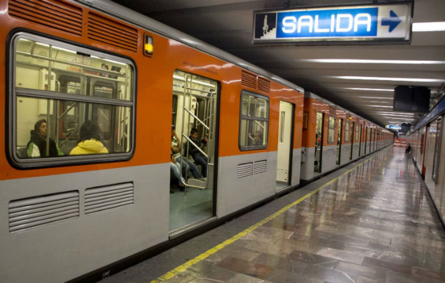 Metro Cuartoscuro