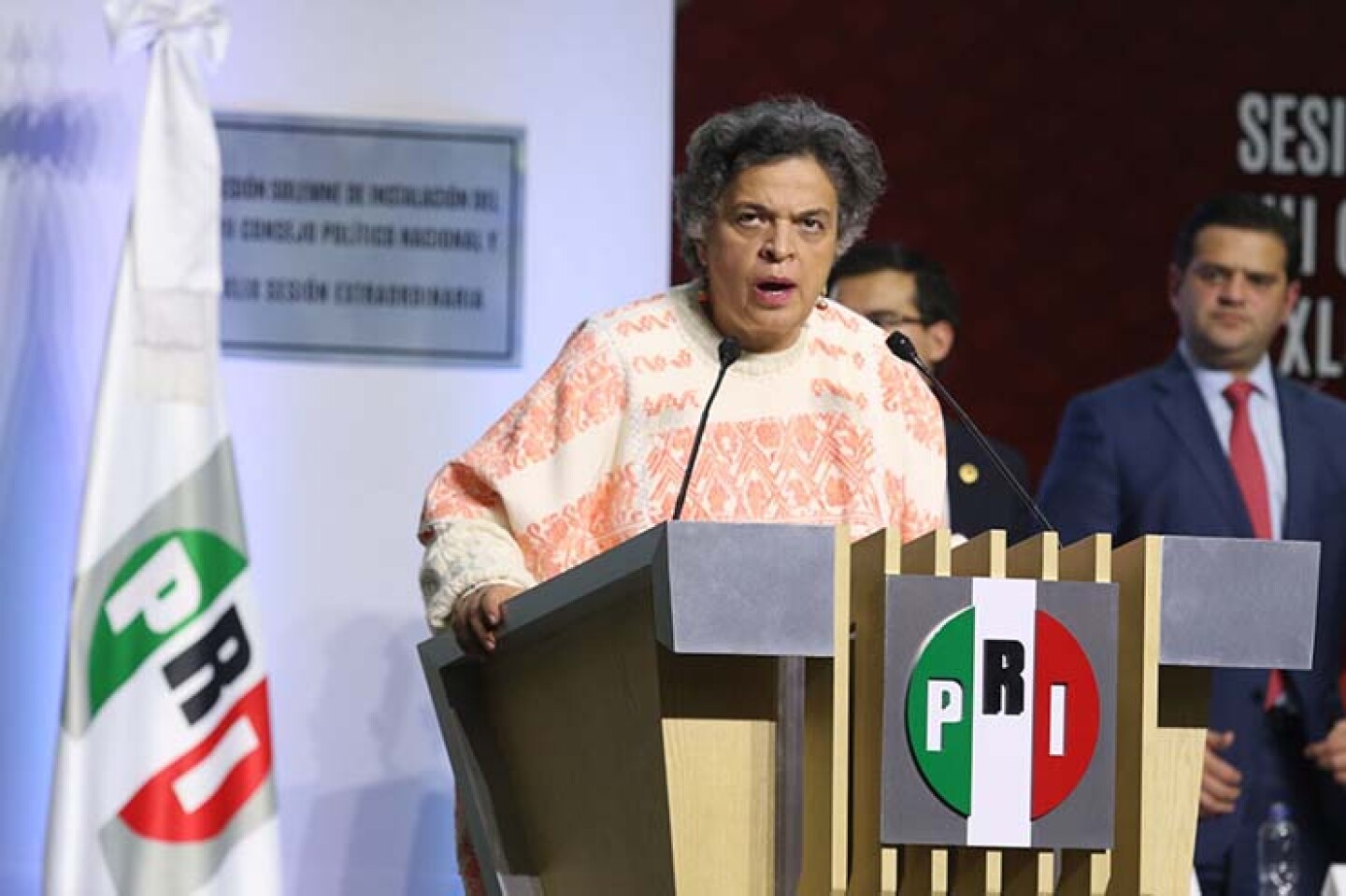 CIUDAD DE MÉXICO, 21NOVIEMBRE.- Beatriz Paredes, senadora por el PRI, durante la Sesión Solemne de Instalación del VII Consejo Político Nacional y XLIX Sesión Extraordinaria en el Auditorio “Plutarco Elías Calles” en la sede del parido.FOTO: RO
