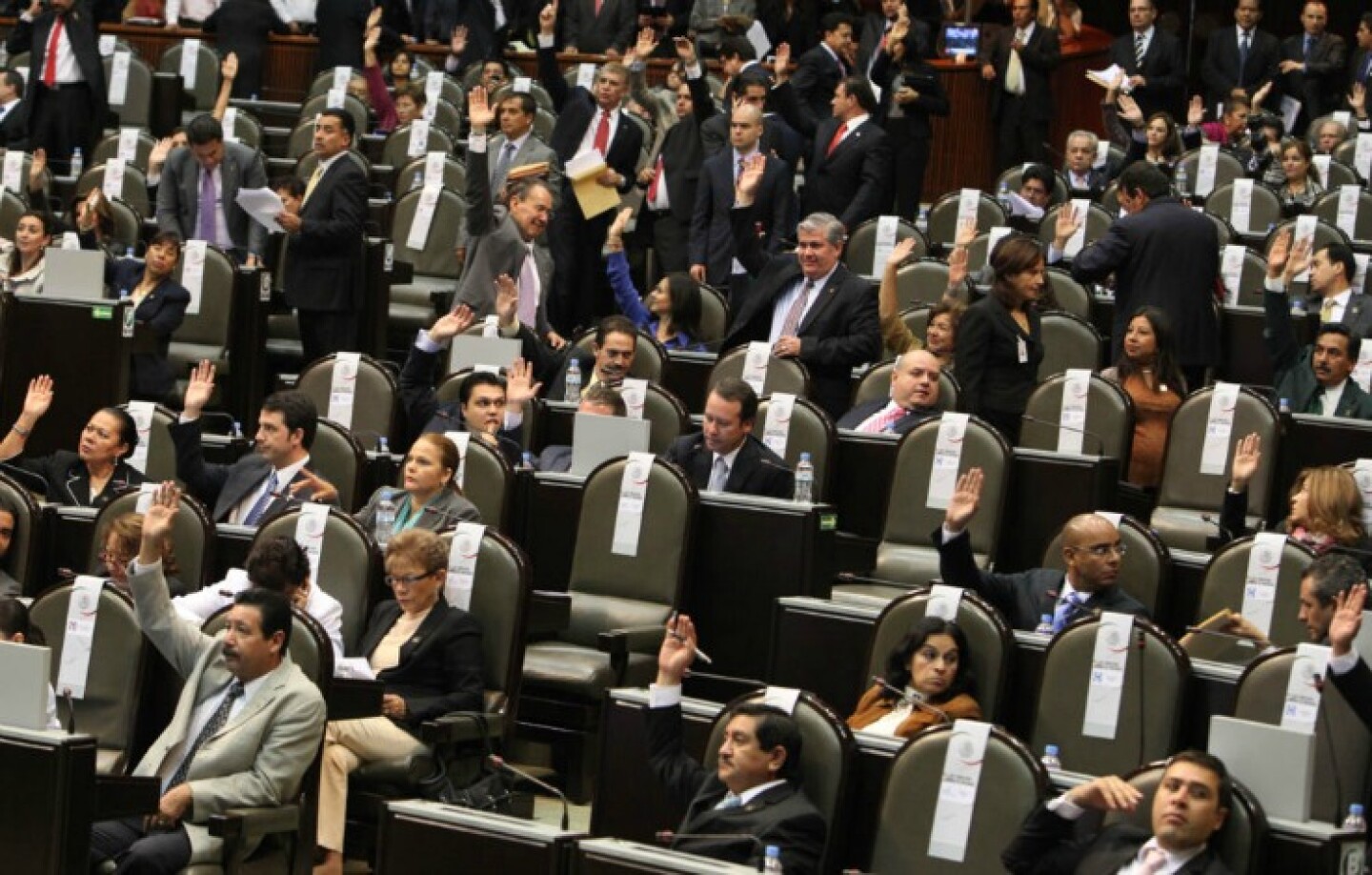 Legisladores cárteles CDMX cortada
