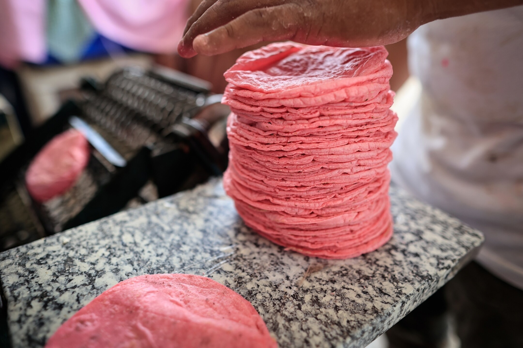 tortillas-rosas-barbie-acapulco-efe