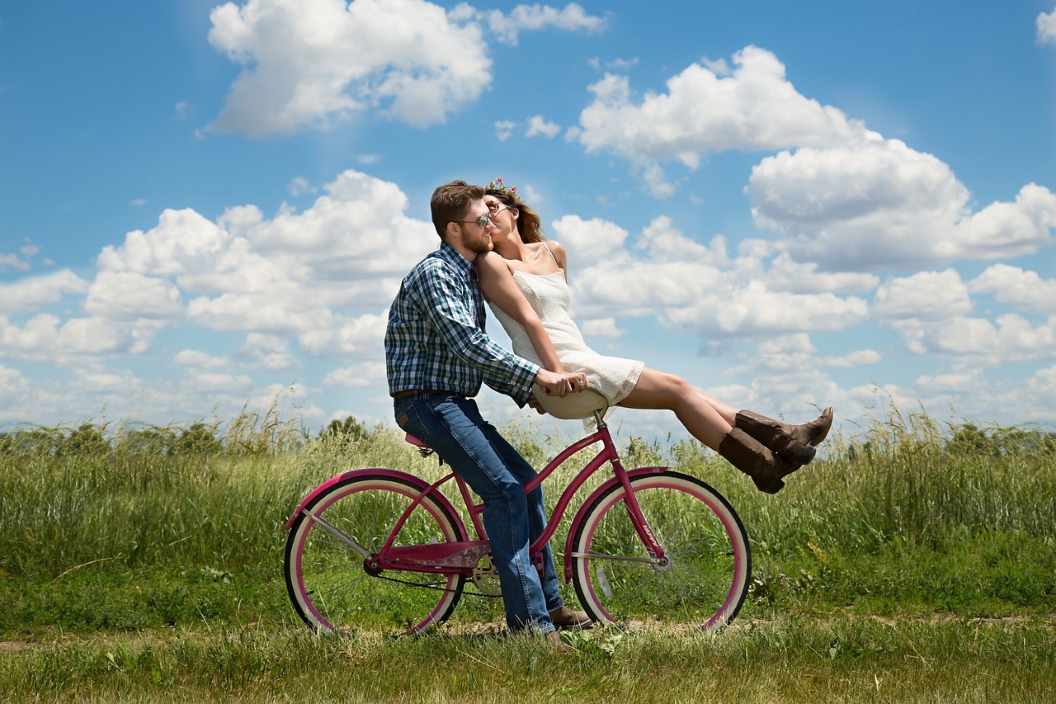 couple-g447e47908_1280