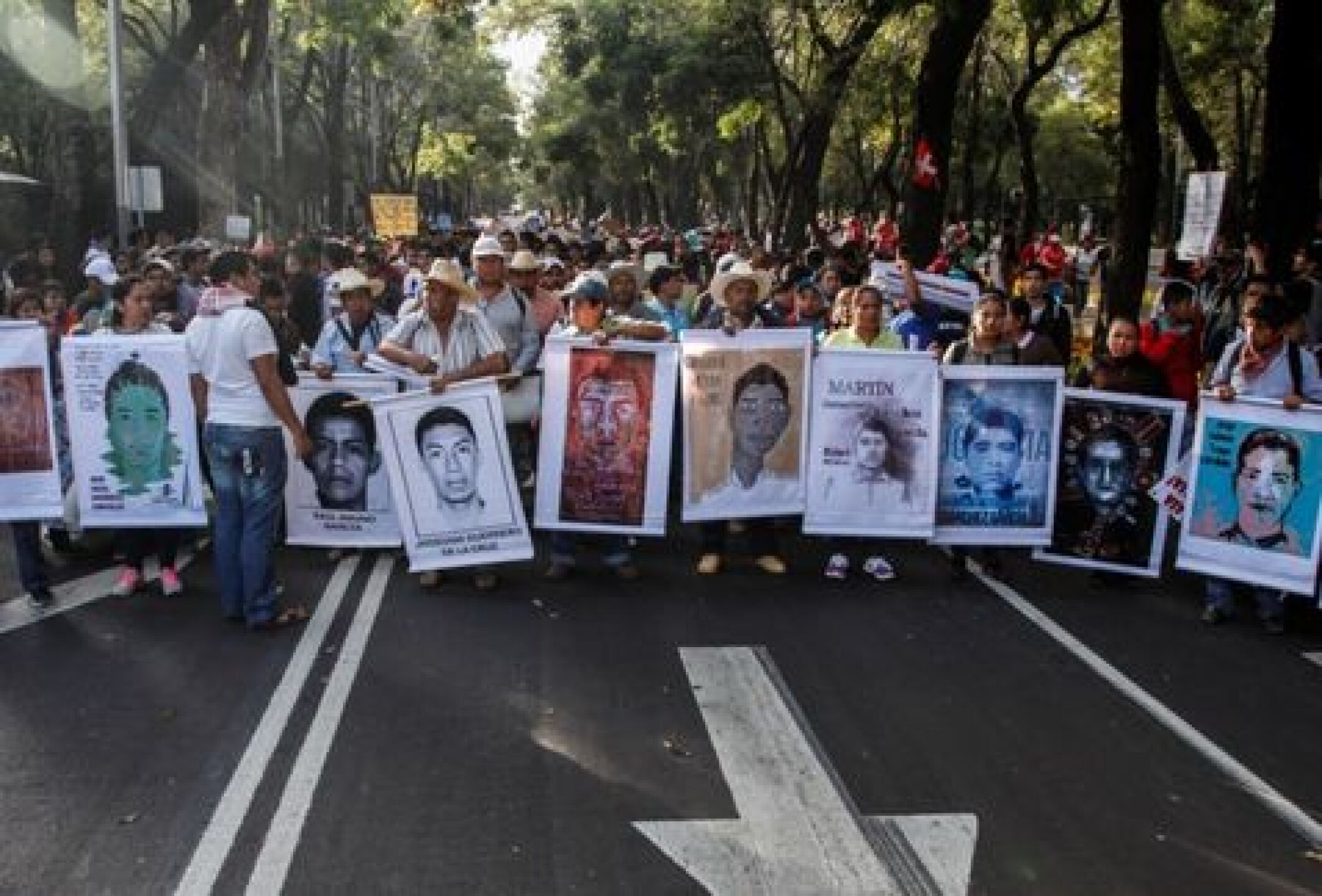 paro_por_Ayotzinapa-marcha_por_Ayotzinapa-Ayotzinapa_estudiantes-caso_Ayotzinapa_MILIMA20141105_0537_11