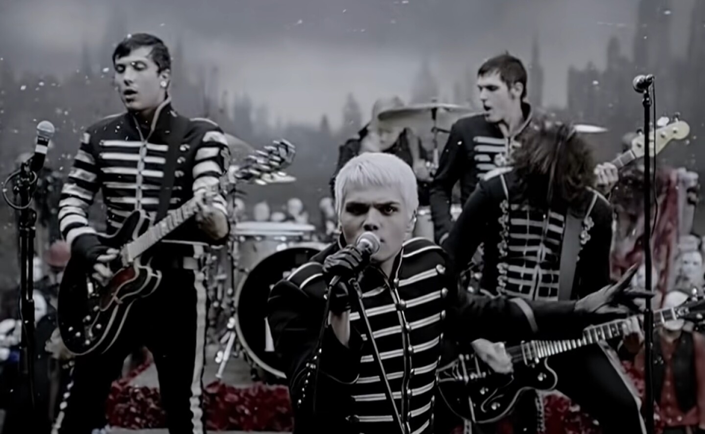 my_chemical_romance_when_we_were_young_emo