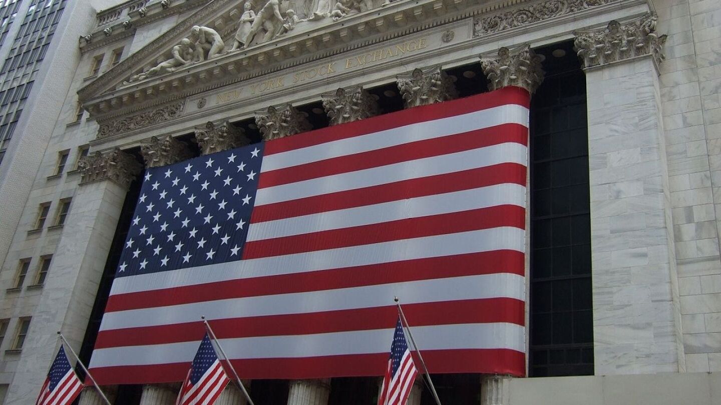 wall-street-new-york