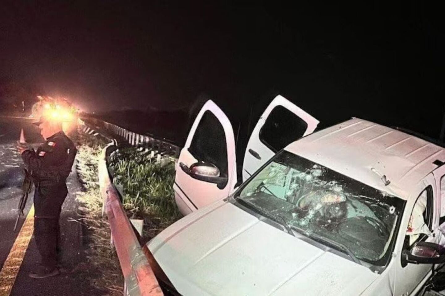 investigan-a-militares-tras-confundir-a-trabajadores-con-delincuentes-en-la-carretera-mante-tampico-en-tamaulipas-hay-seis-muertos