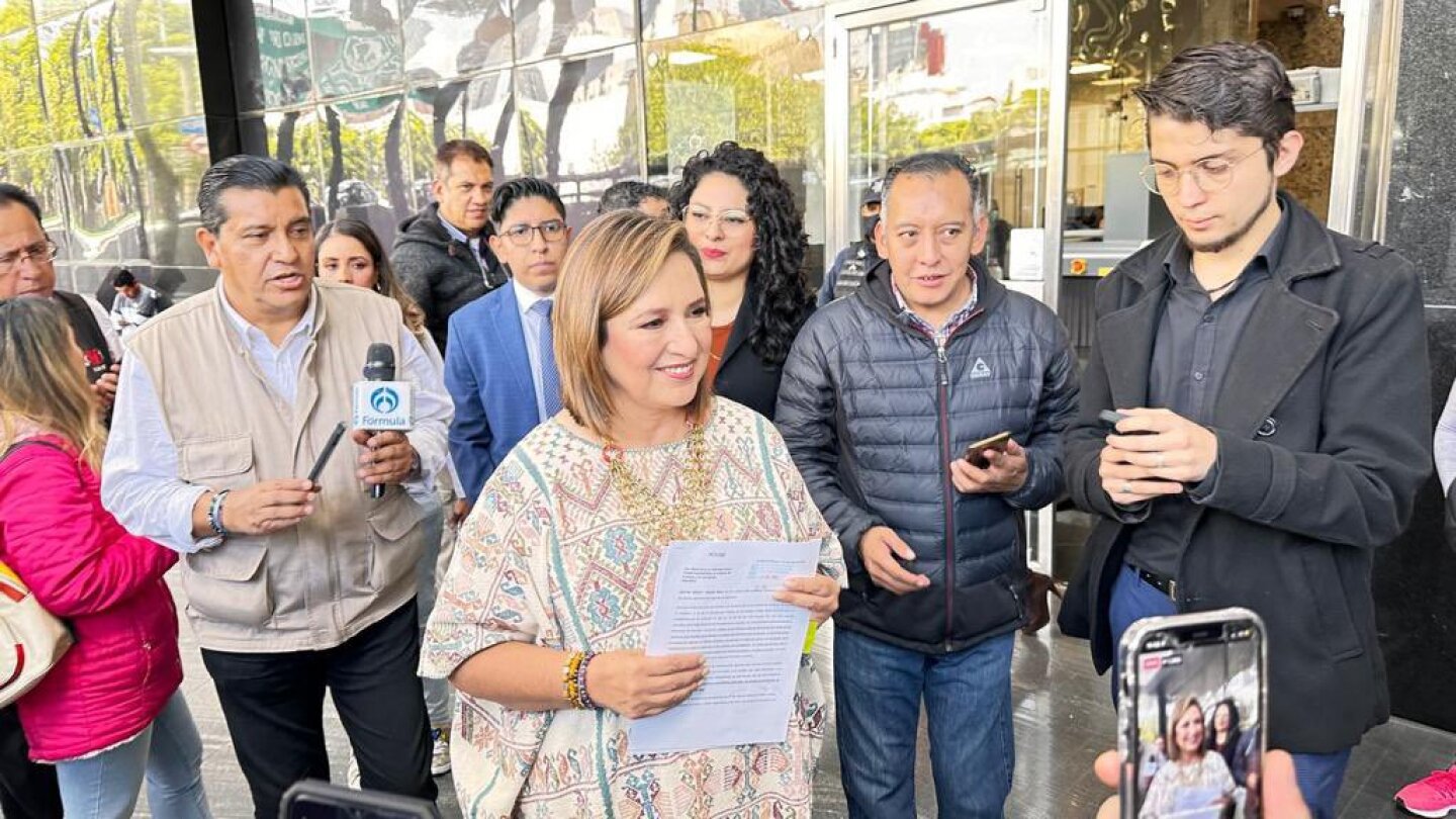 xÓCHITL gÁLVEZ
