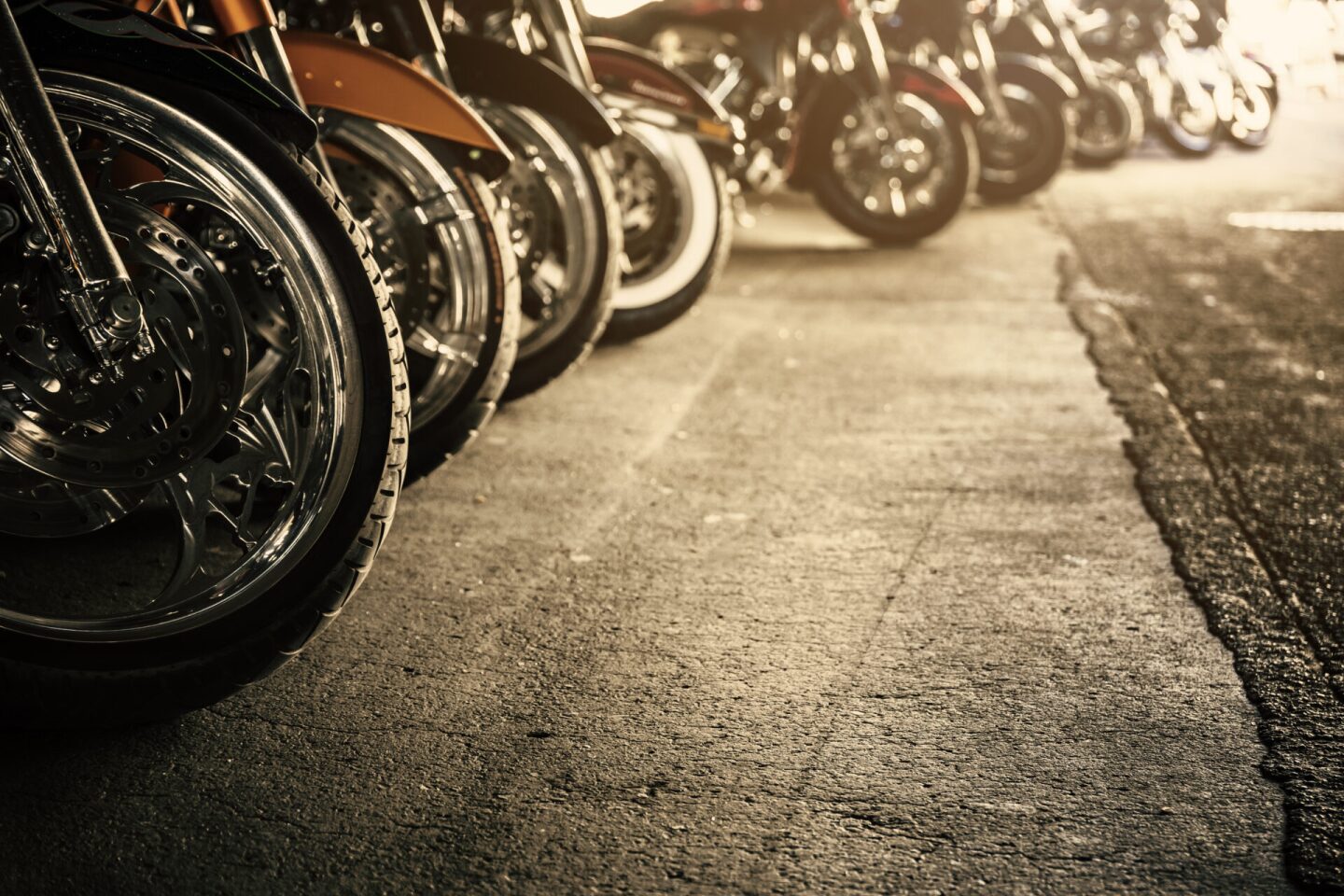 motorcycles-2021-08-26-15-36-39-utc
