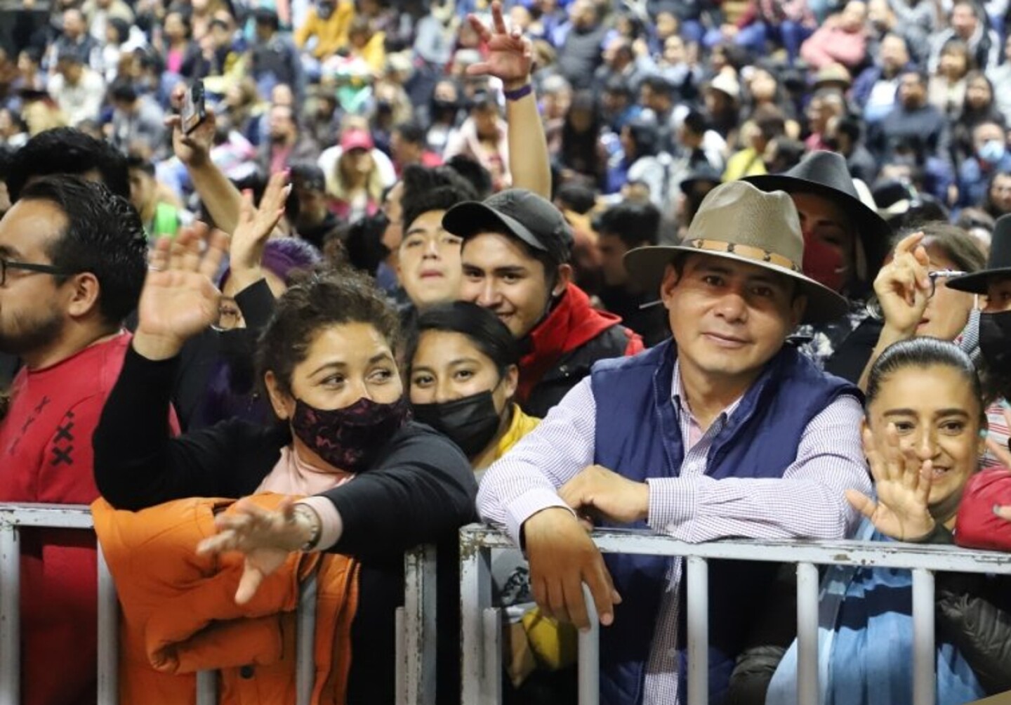 artistas-hoy-10-de-julio-feria-chicoloapan