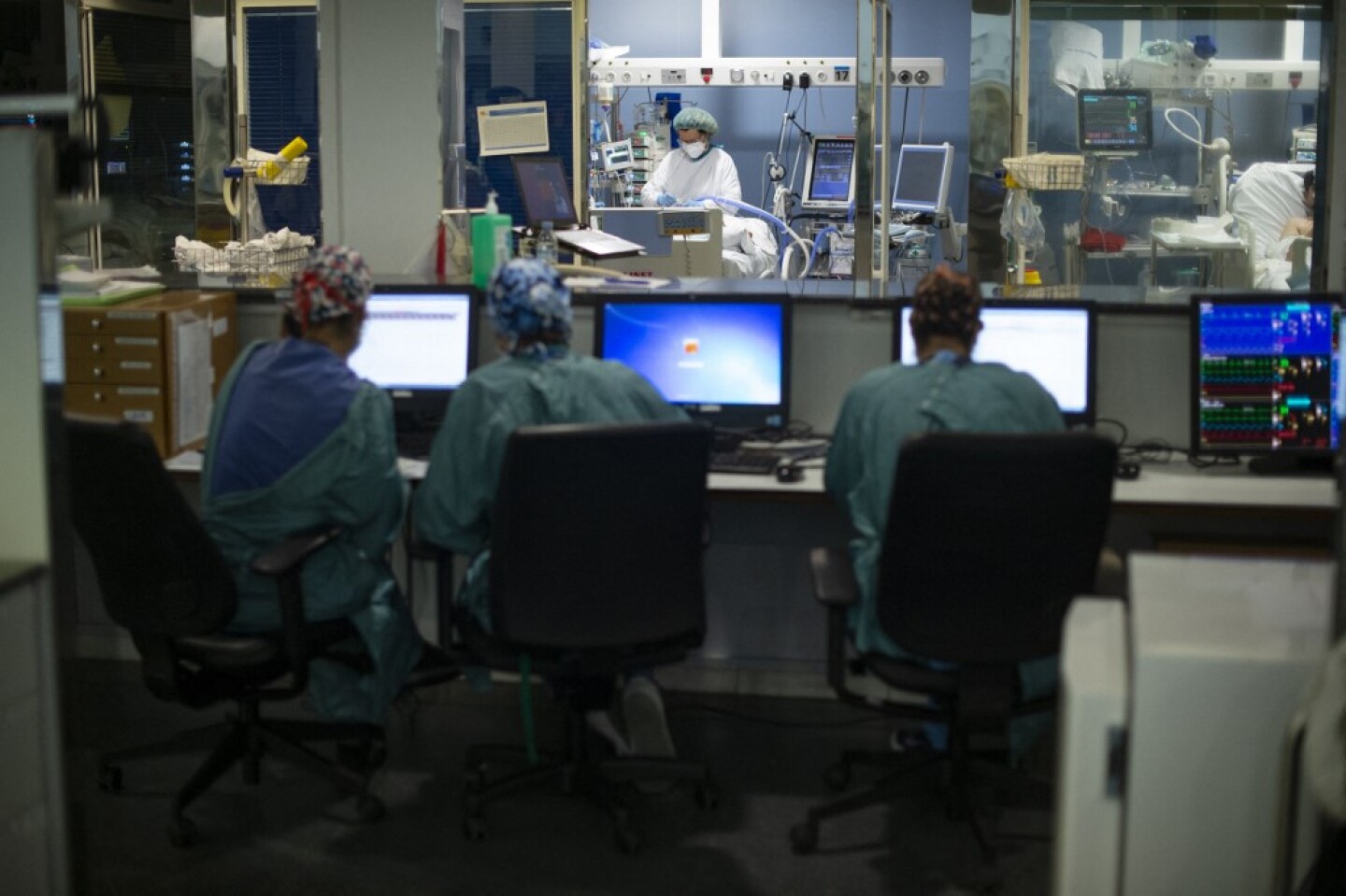 SPAIN-HEALTH-VIRUS-HOSPITAL