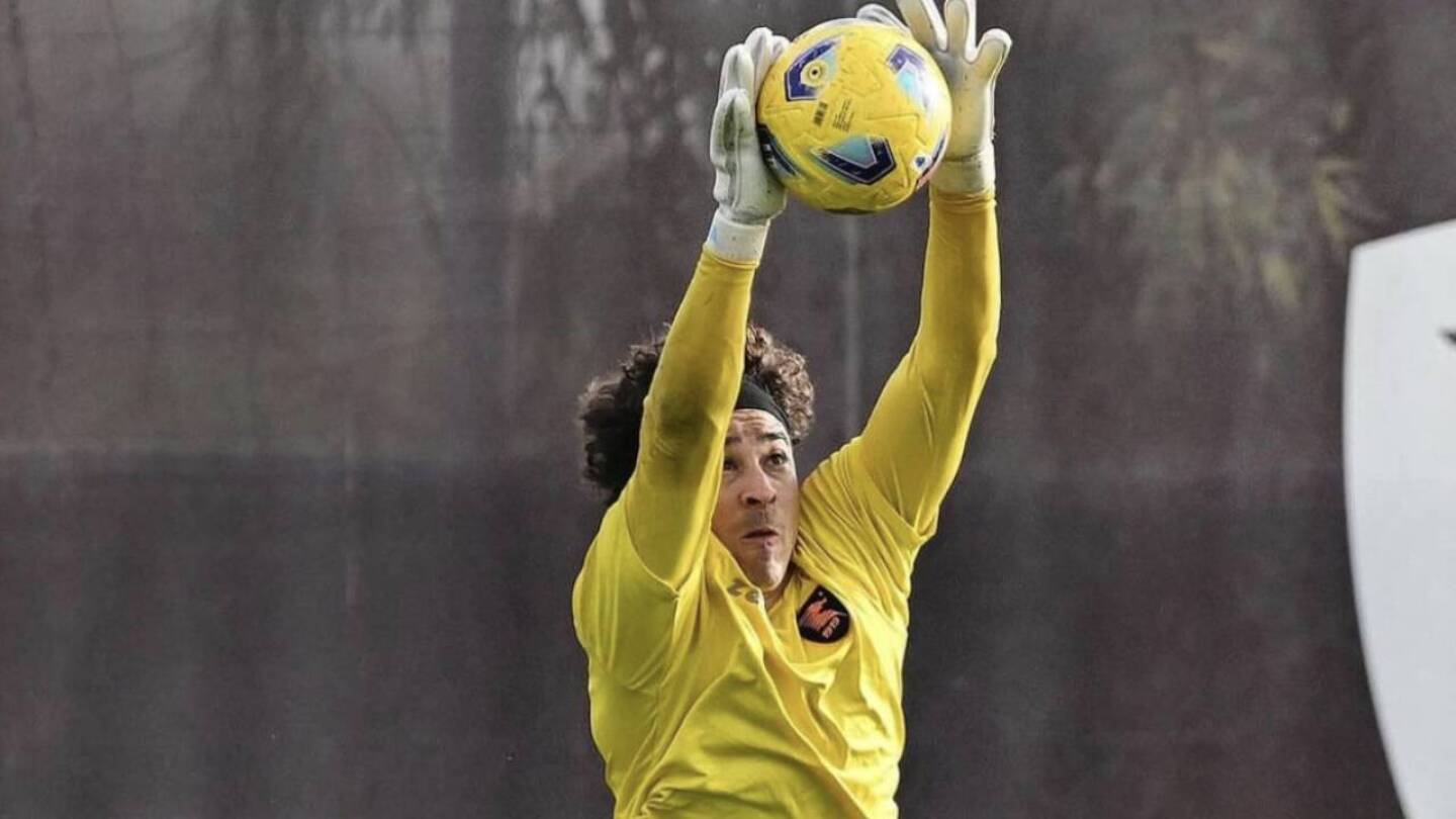 Memo Ochoa salva el empate del Salernitana ante el Sassuolo