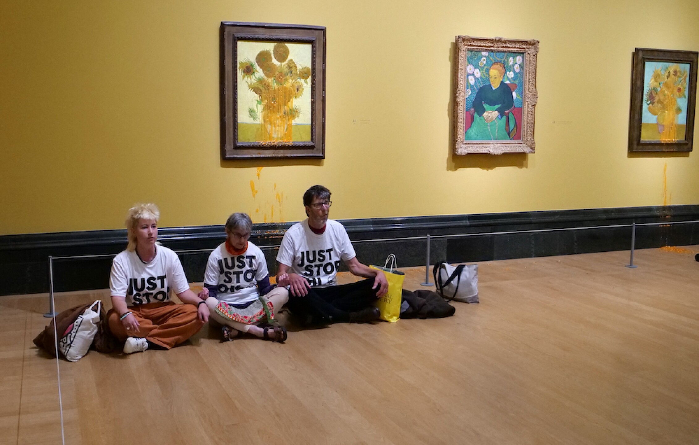 activistas arrojan sopa a los "Girasoles" de Vincent van Gogh