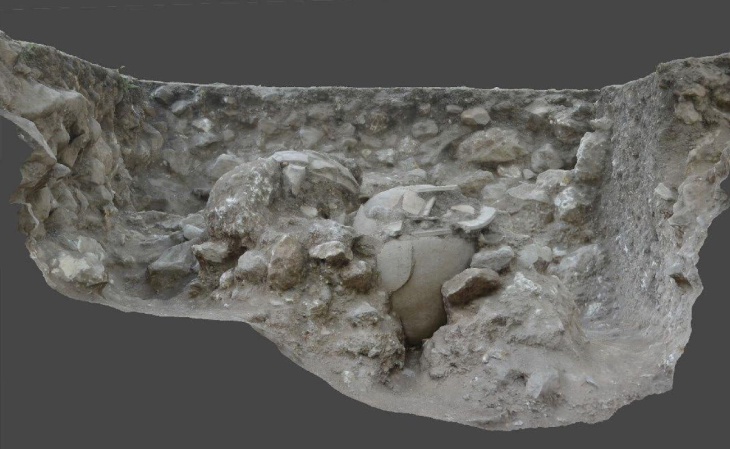 inah_cadaver_osamenta_humana_anillo_jade_campeche_2