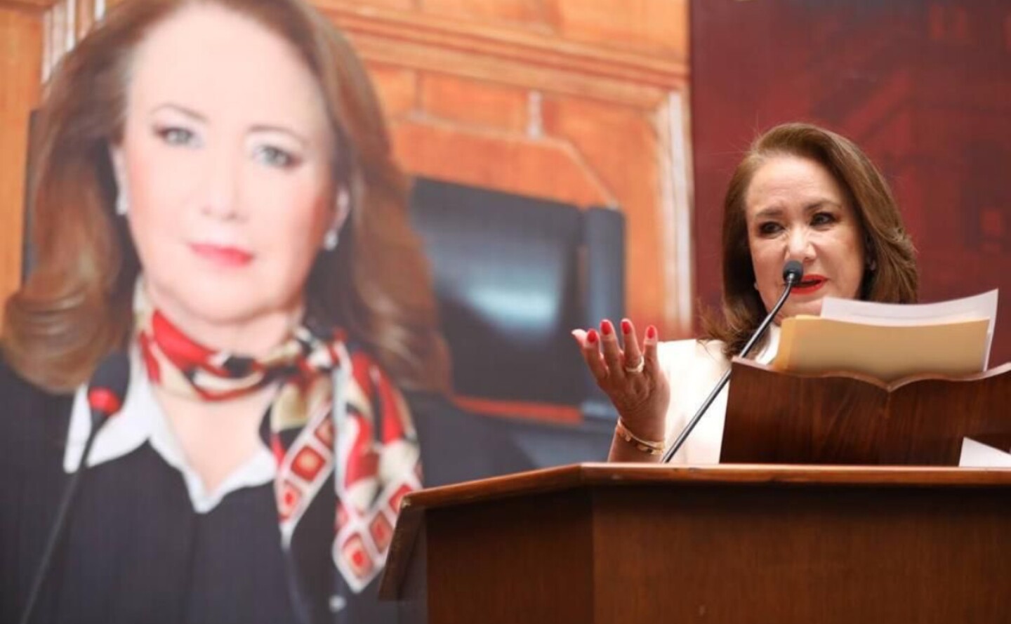 unam-yasmin-esquivel