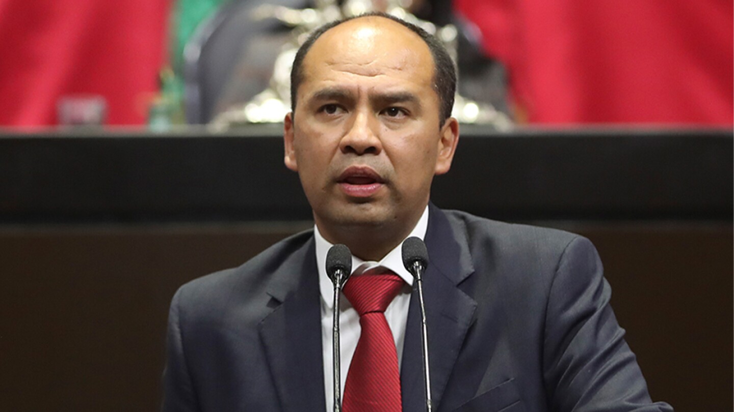 morena-impedir-anulacion-plagio-tesis-titulo-profesional