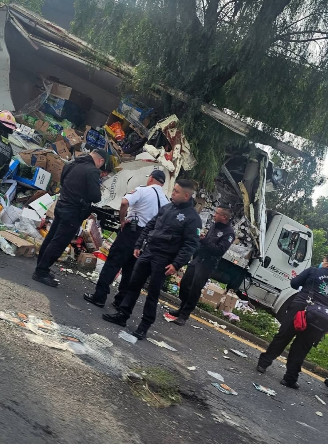 accidente periferico norte hoy trafico trailer.jpg