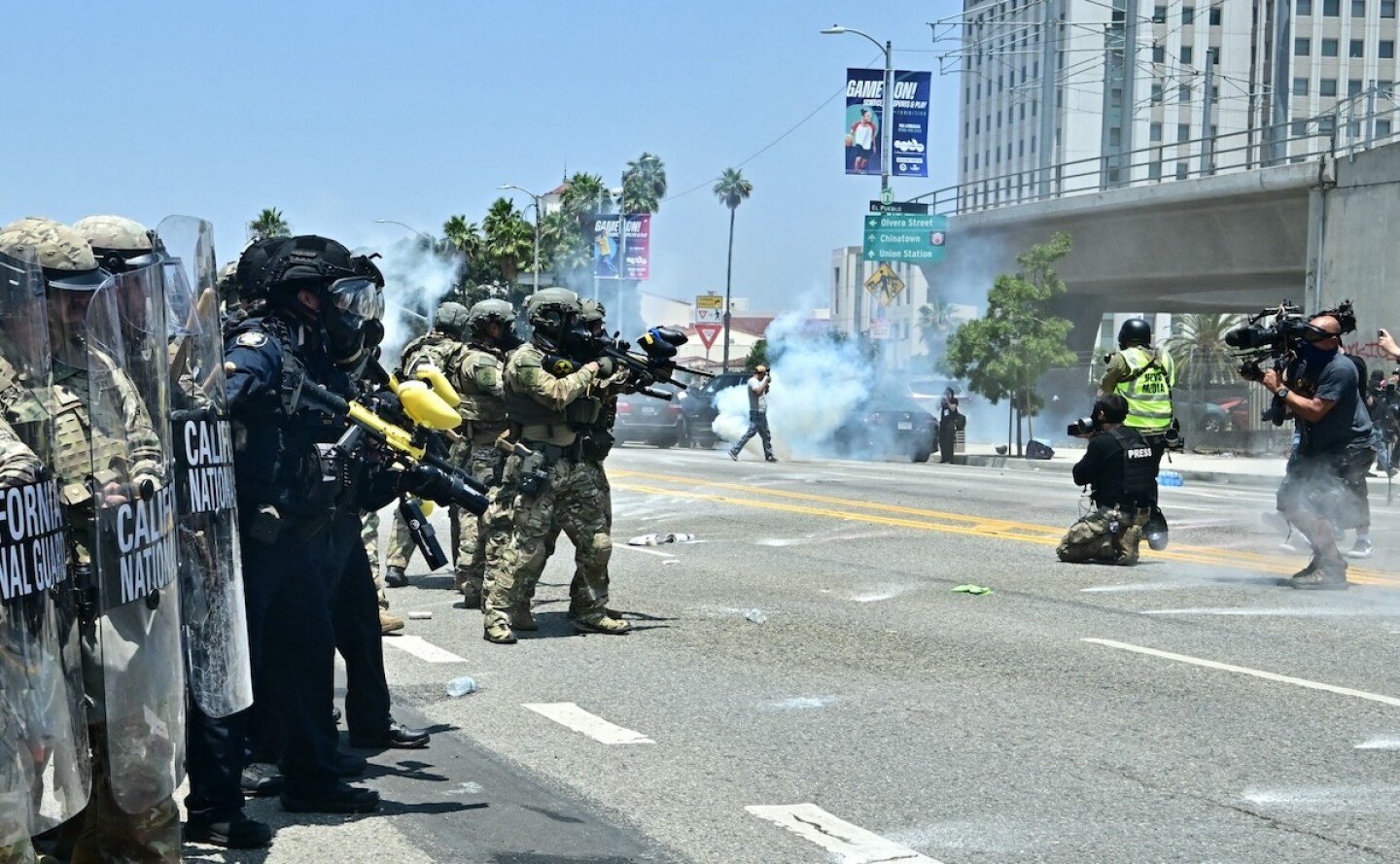 US agents, protesters clash again in Los Angeles over immigration raids