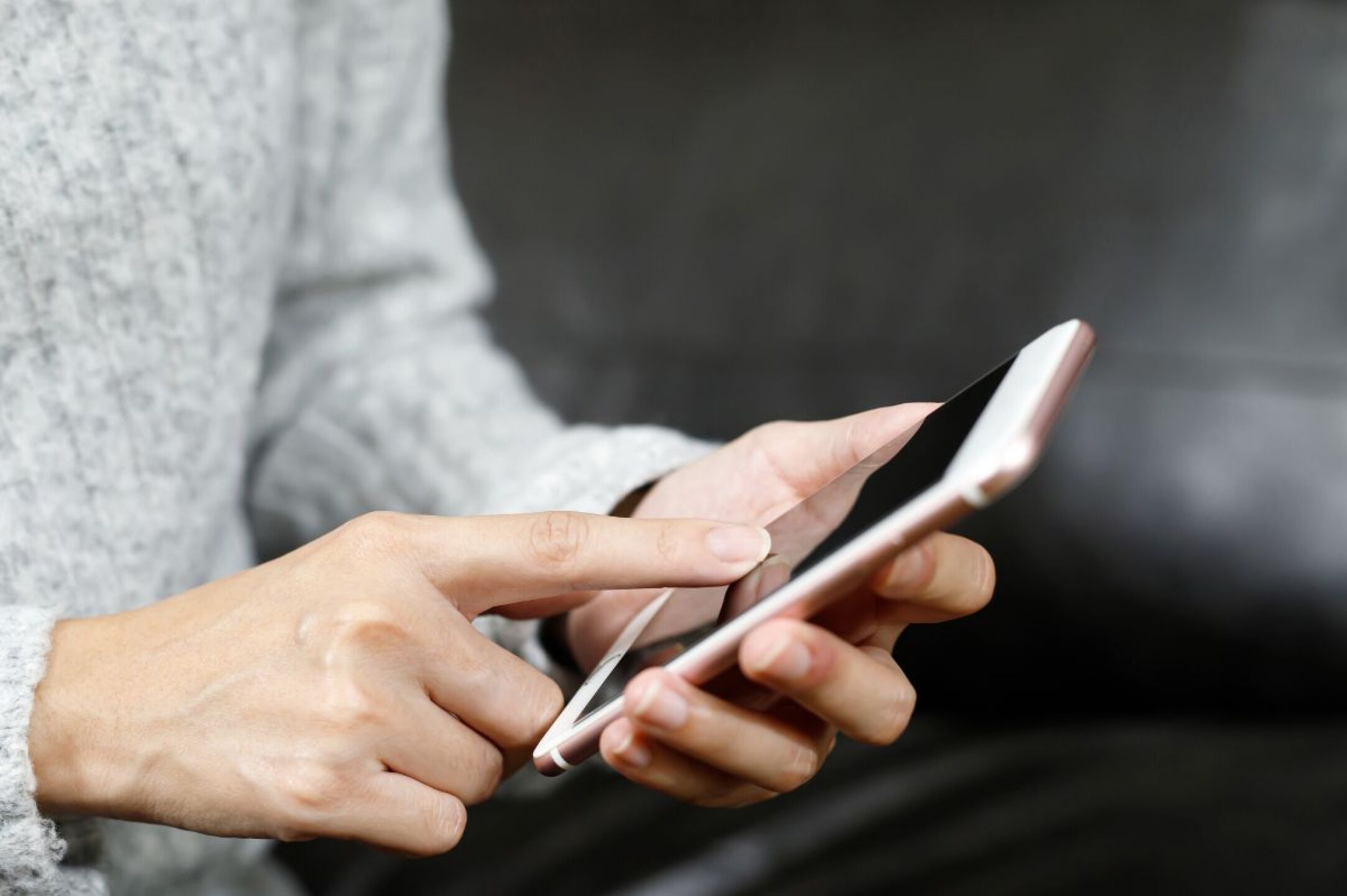como-saber-si-alguien-esta-espiando-tu-celular-alertan-sobre-el-aumento-del-stalkerware