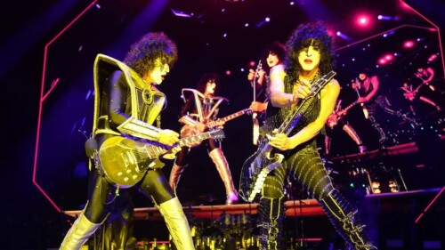 horarios_domingo_hell_and_heaven_2022_kiss