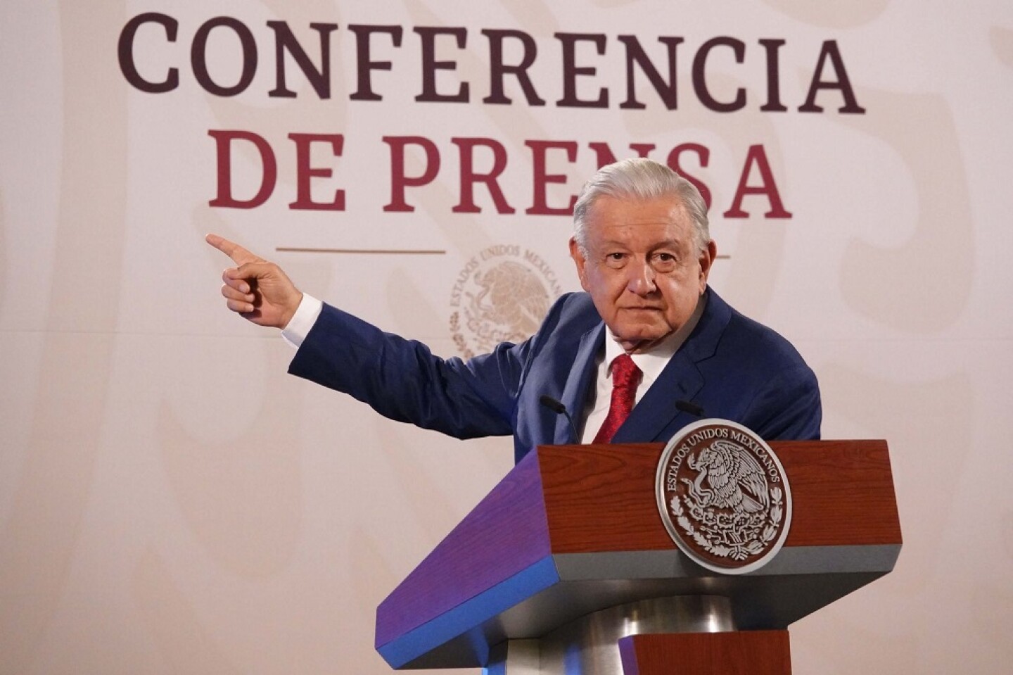 mañanera Conferencia matutina AMLO -06