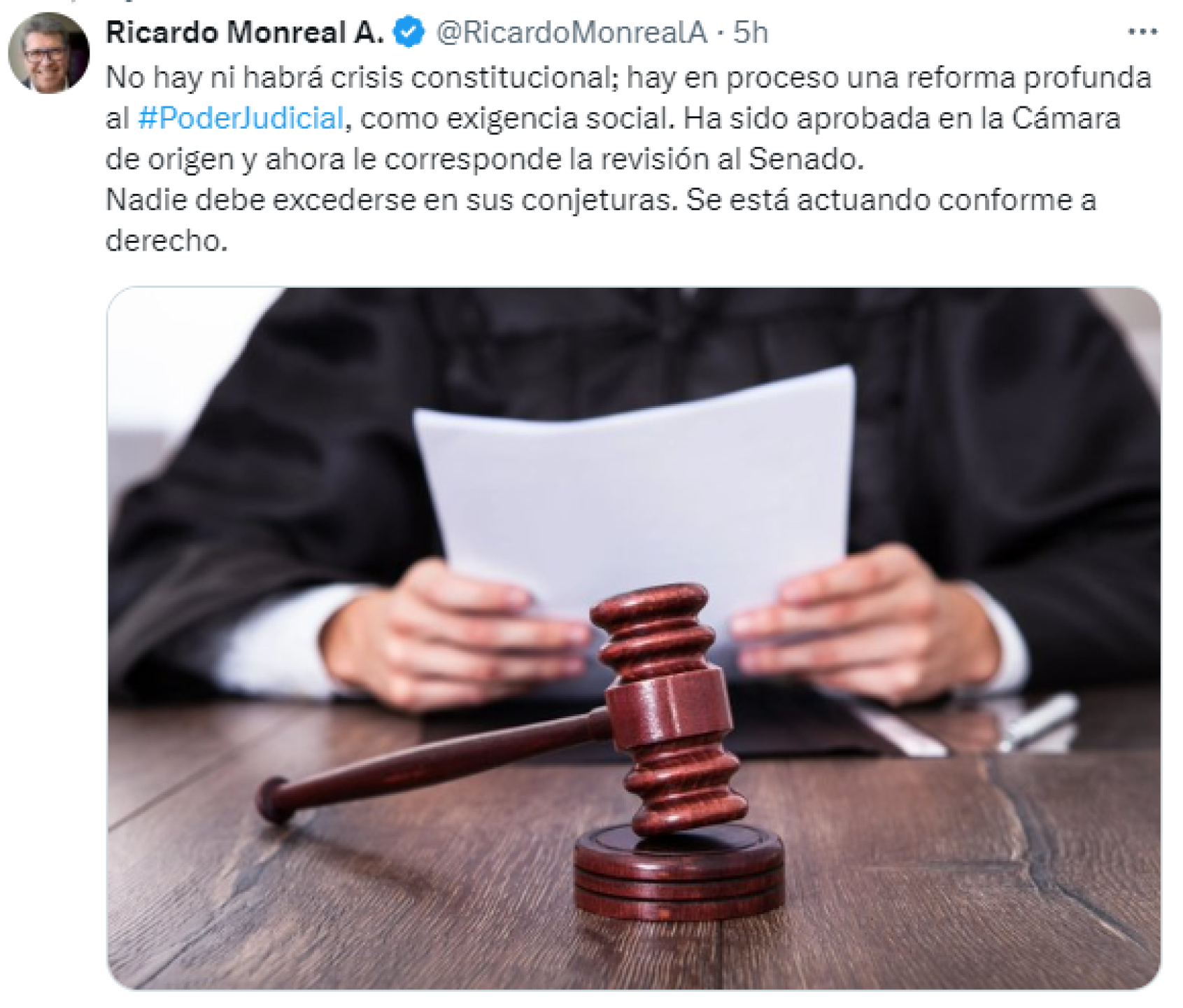 Foto de Ricardo Monreal jpg png
