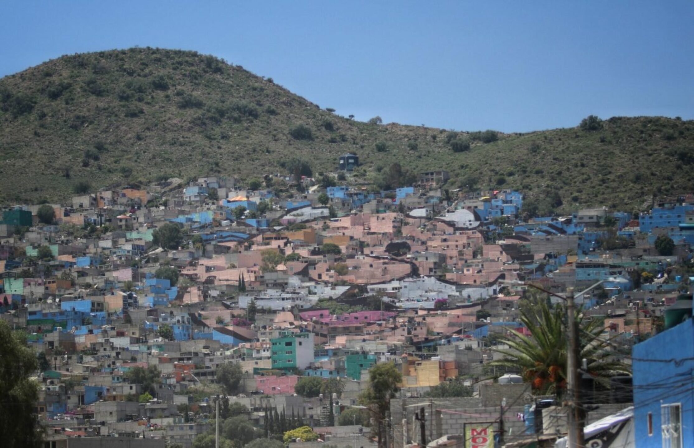 887402_Casas-pintadas-Dr.-Simi-Ecatepec_web-1280x827