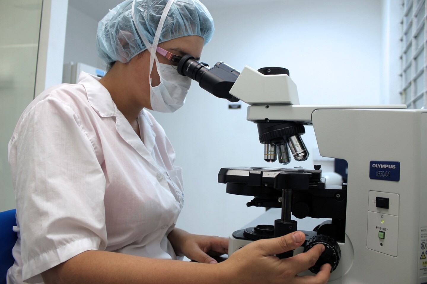 microscope-g4a4635699_1280