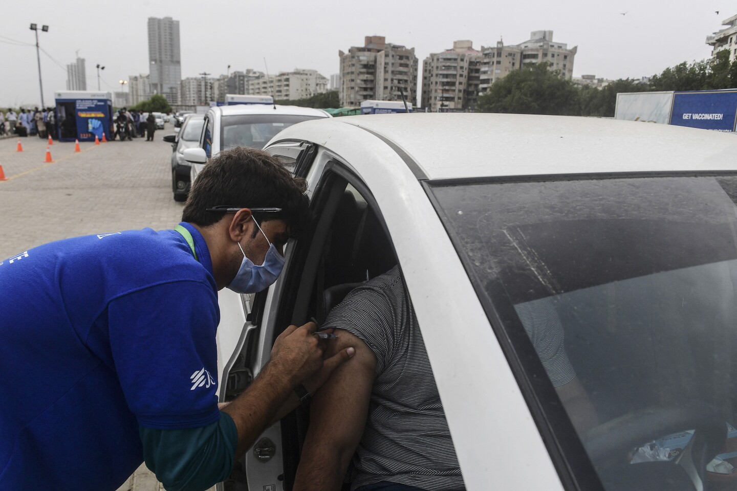 Covax y Banco Mundial van por más vacunas para países pobres