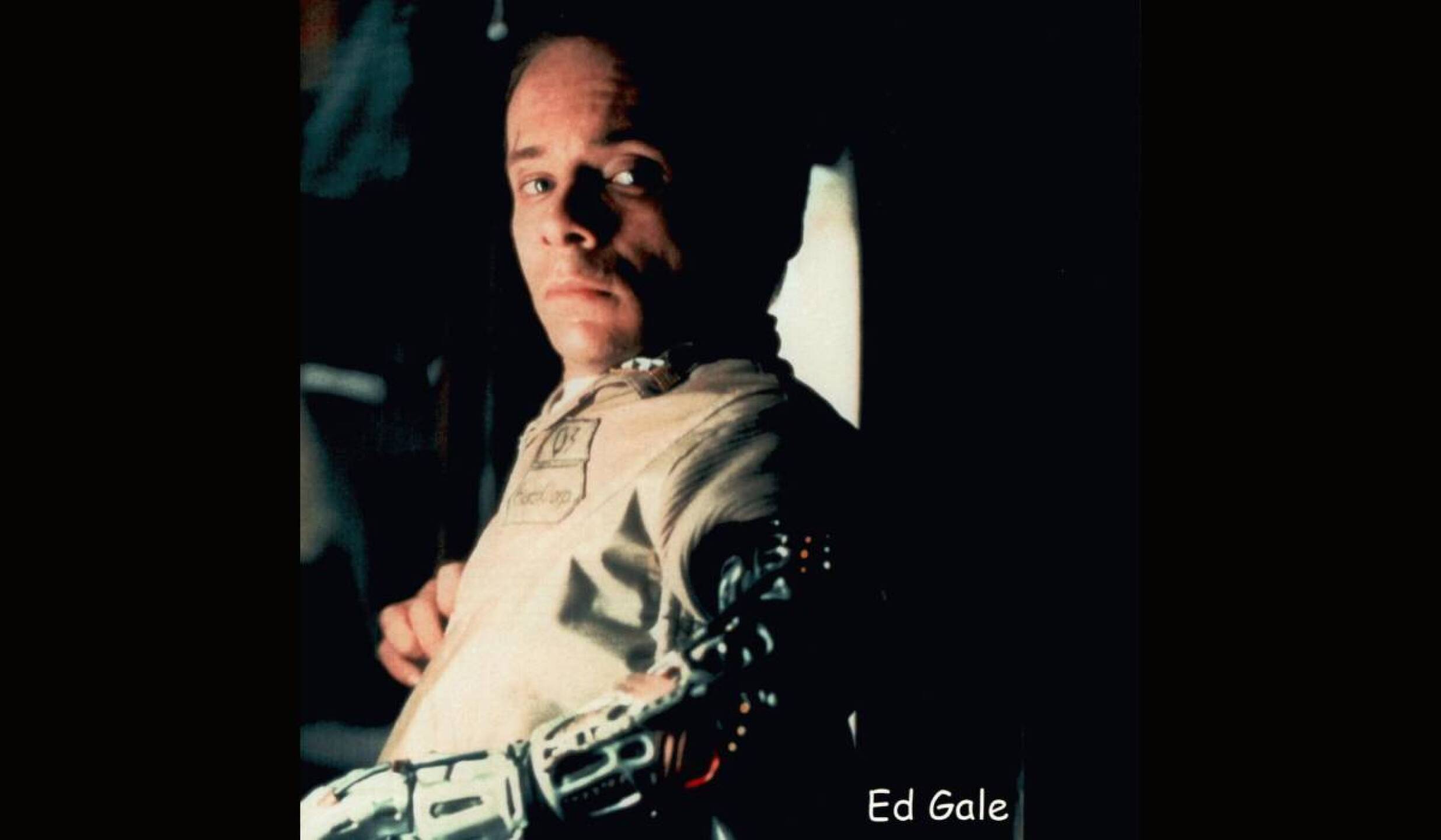 muere ed gale chucky.jpg