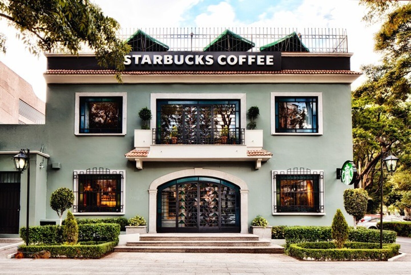 Starbucks-Reserve-Masaryk-Spencer-1