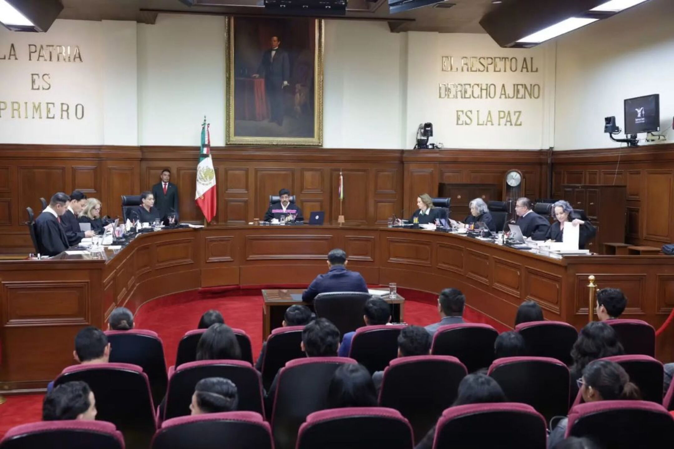 scjn recha proyecto que proponia cobrar ompuesto isr beneficiarios afores