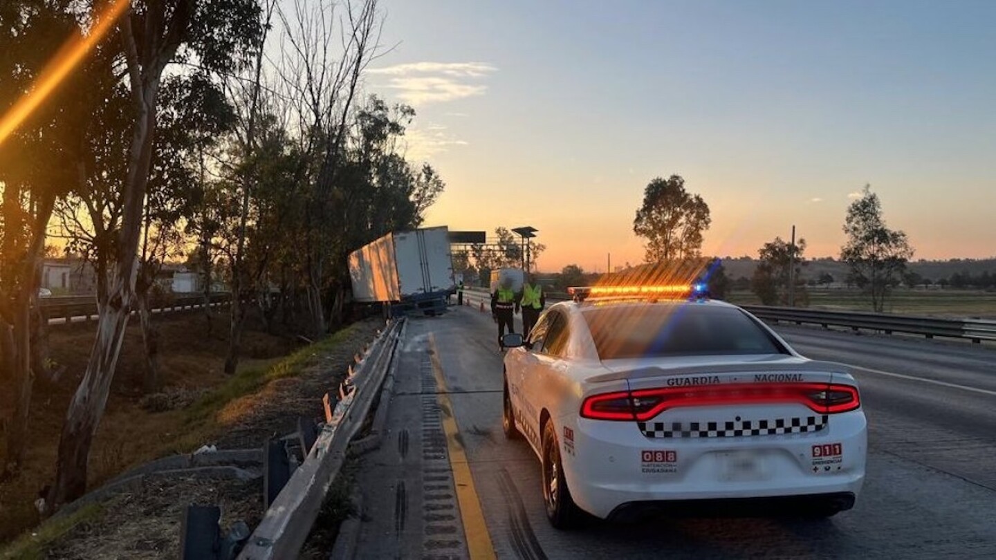 accidente-mexico-queretaro-cierres-por-choques-en-la-autopista